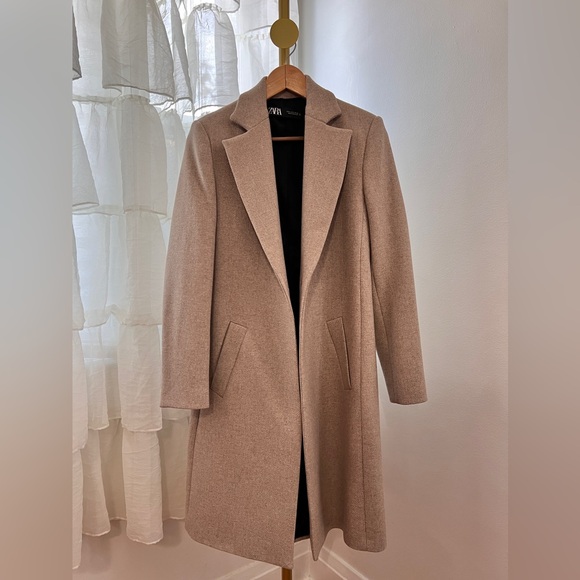 ZARA Buttoned Coat - Picture 2 of 7